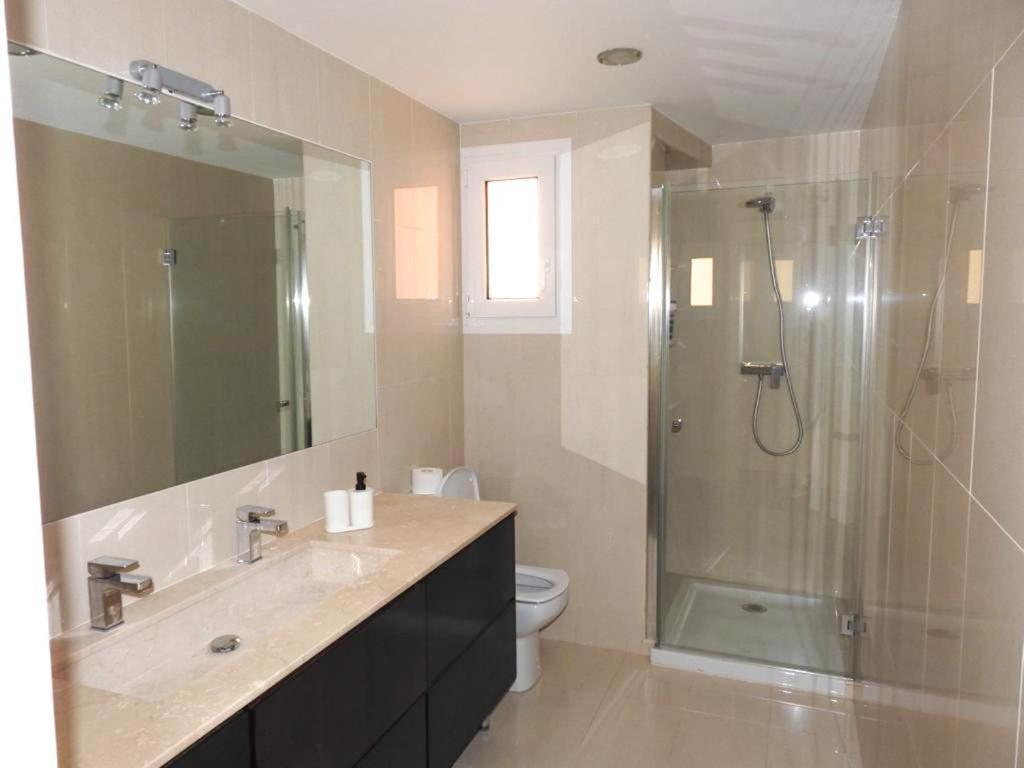 טורמולינוס Carihuela Beach Suite Apartment מראה חיצוני תמונה