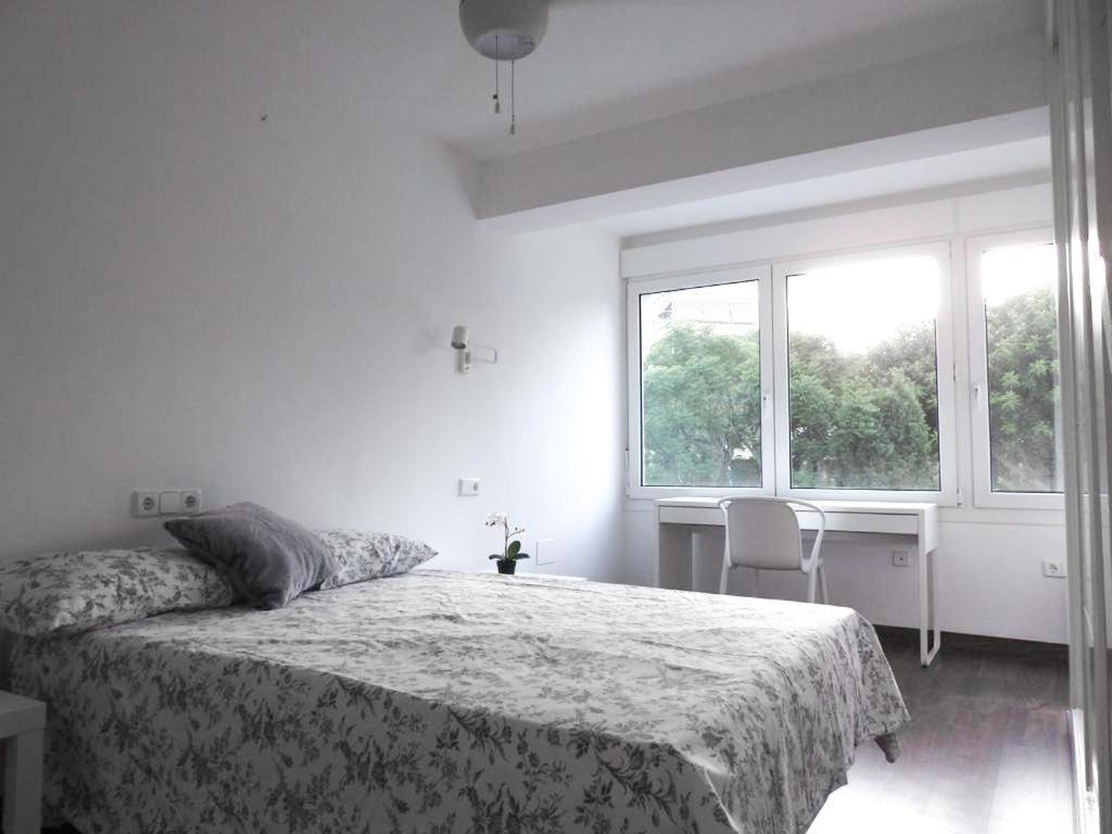 טורמולינוס Carihuela Beach Suite Apartment מראה חיצוני תמונה